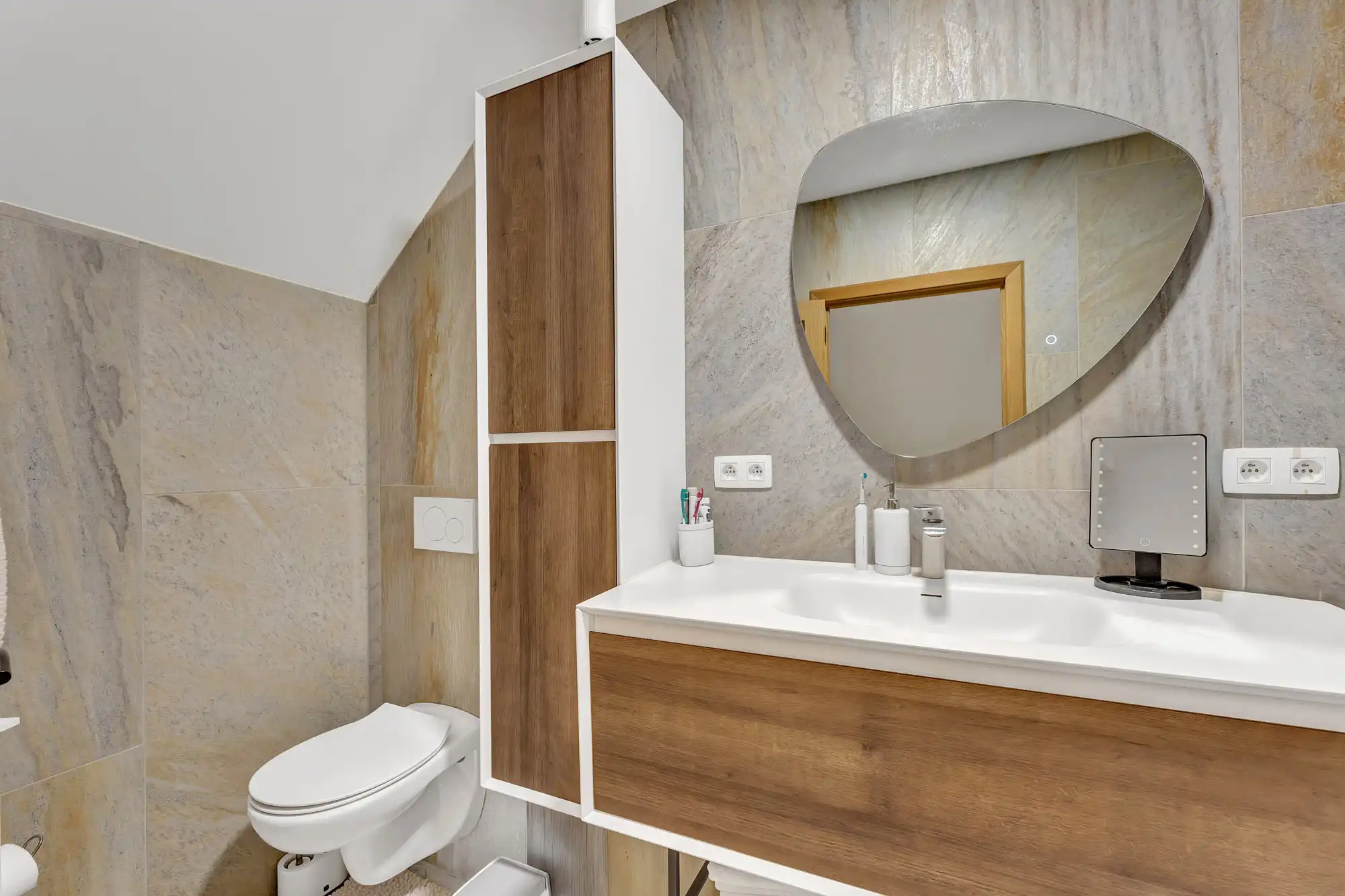 Energiezuinige woning met 2 slpks, tuin en autostaanplaats foto 19