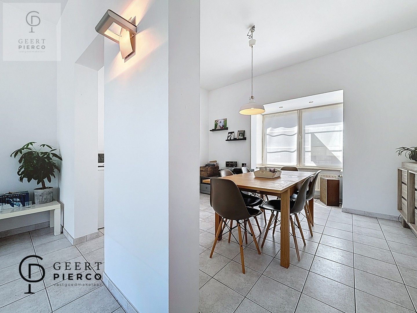 Knap gerenoveerd appartementsgebouw foto 23