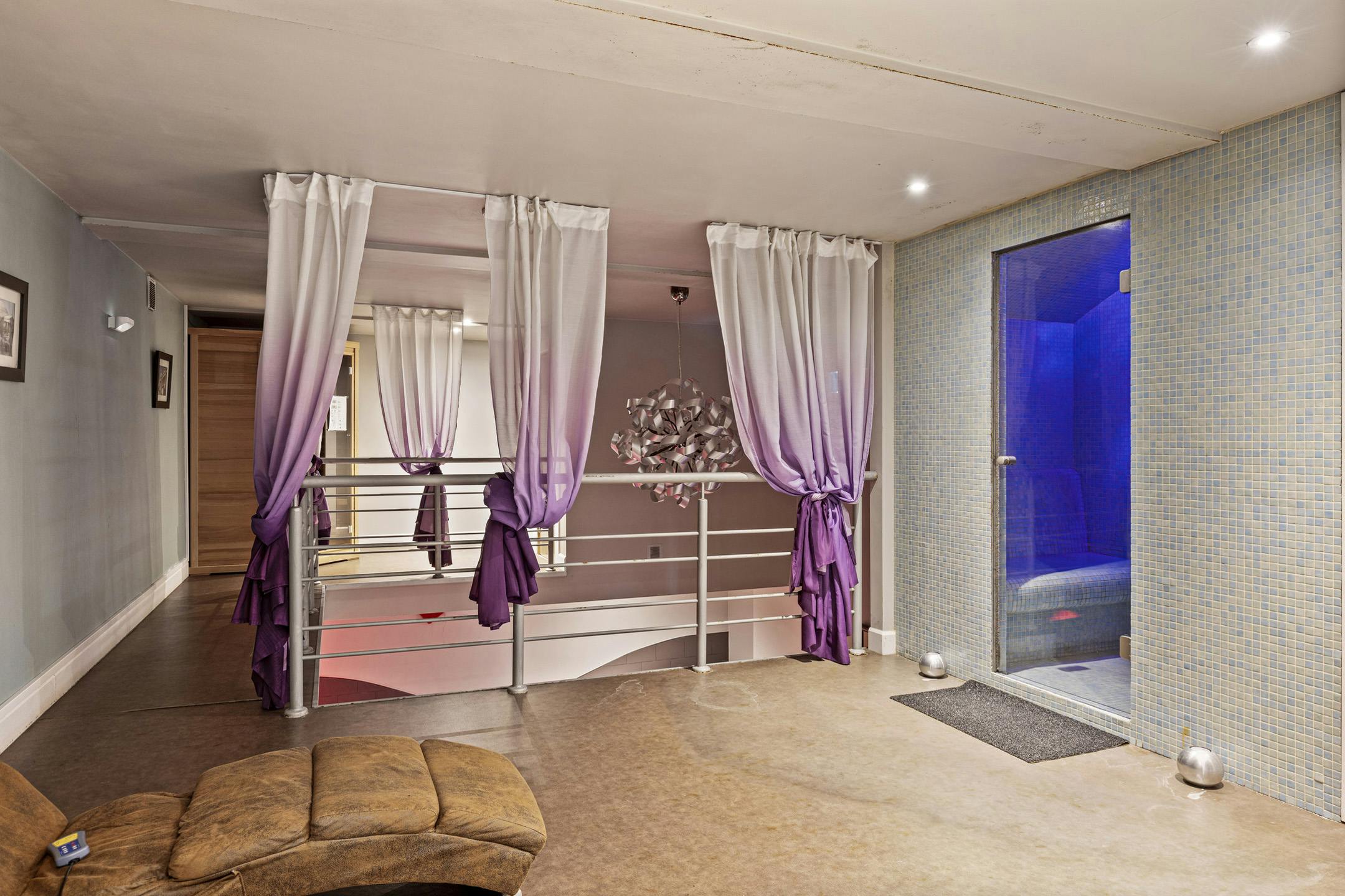 Over te nemen wellnesscentrum met 3 slaapkamer appartement foto 22