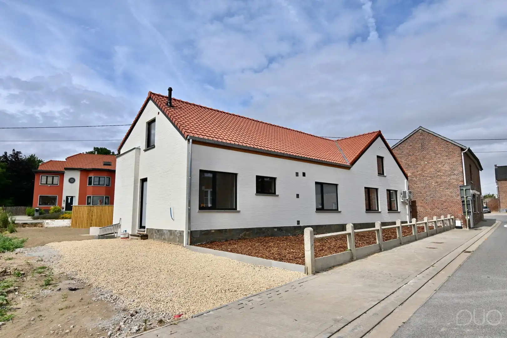 Volledig vernieuwde gelijkvloerse open bebouwing met uitbreidingsmogelijkheden op de eerste verdieping foto 34