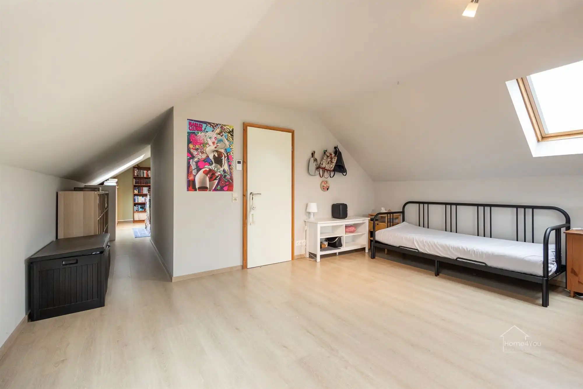 Vrijstaande woning op ruim perceel foto 16