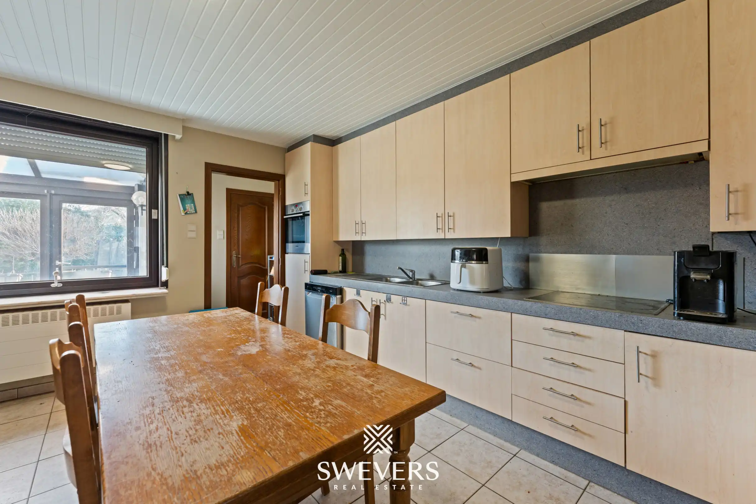 Instapklare splitlevelwoning met 5 slaapkamers rustige en centrale gelegen foto 8