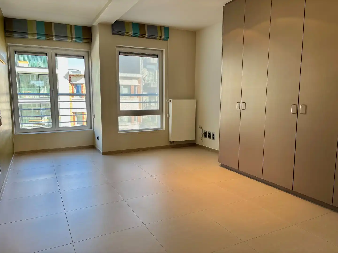 Uitzonderlijk ruim en gerenoveerd duplexappartement met 5 slaapkamers met zonnig terras in Sint-Idesbald foto 15