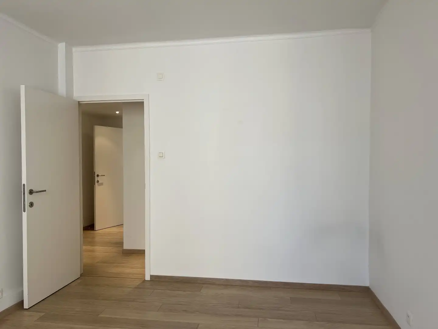Te Huur – Appartement met Lateraal Zeezicht in het Centrum van Oostende foto 15
