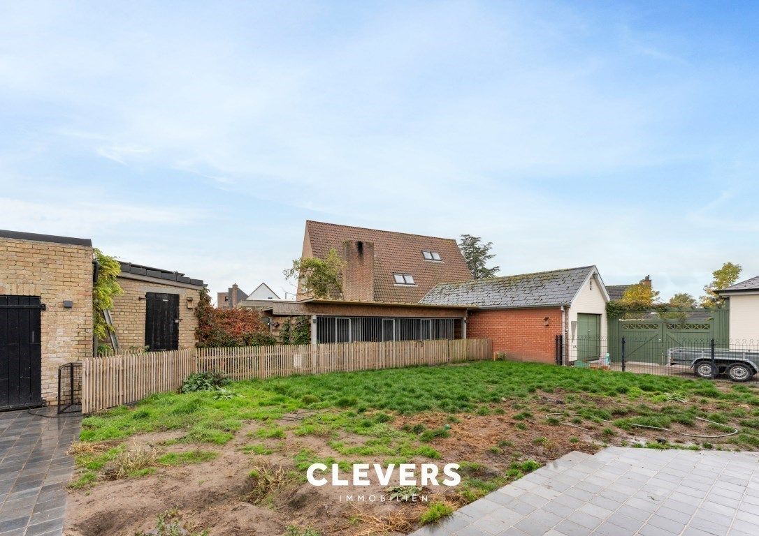 Prachtige villa met ruime tuin en garage, energielabel B foto 14