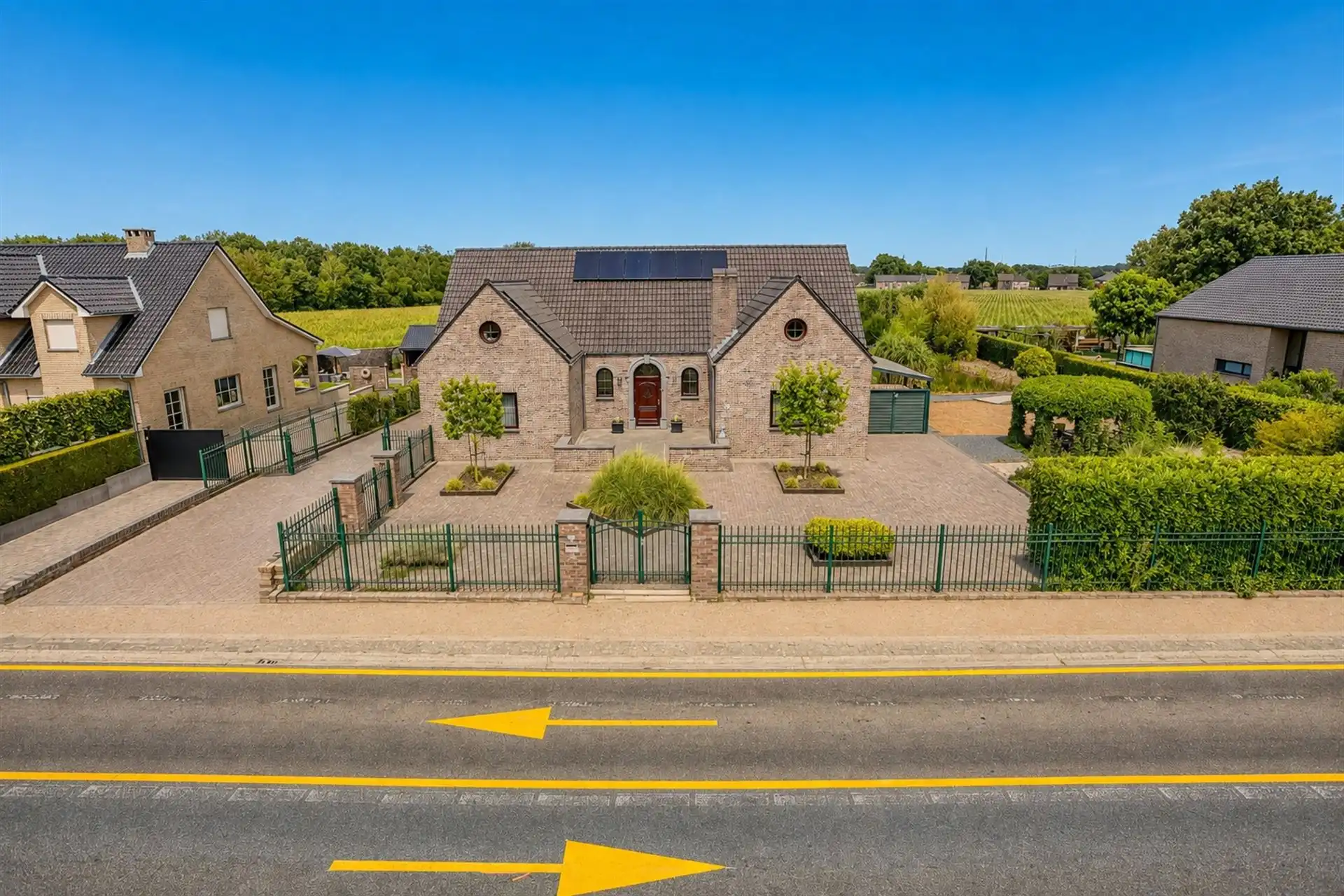 Ruime woning op een perceel van 20a! foto 45