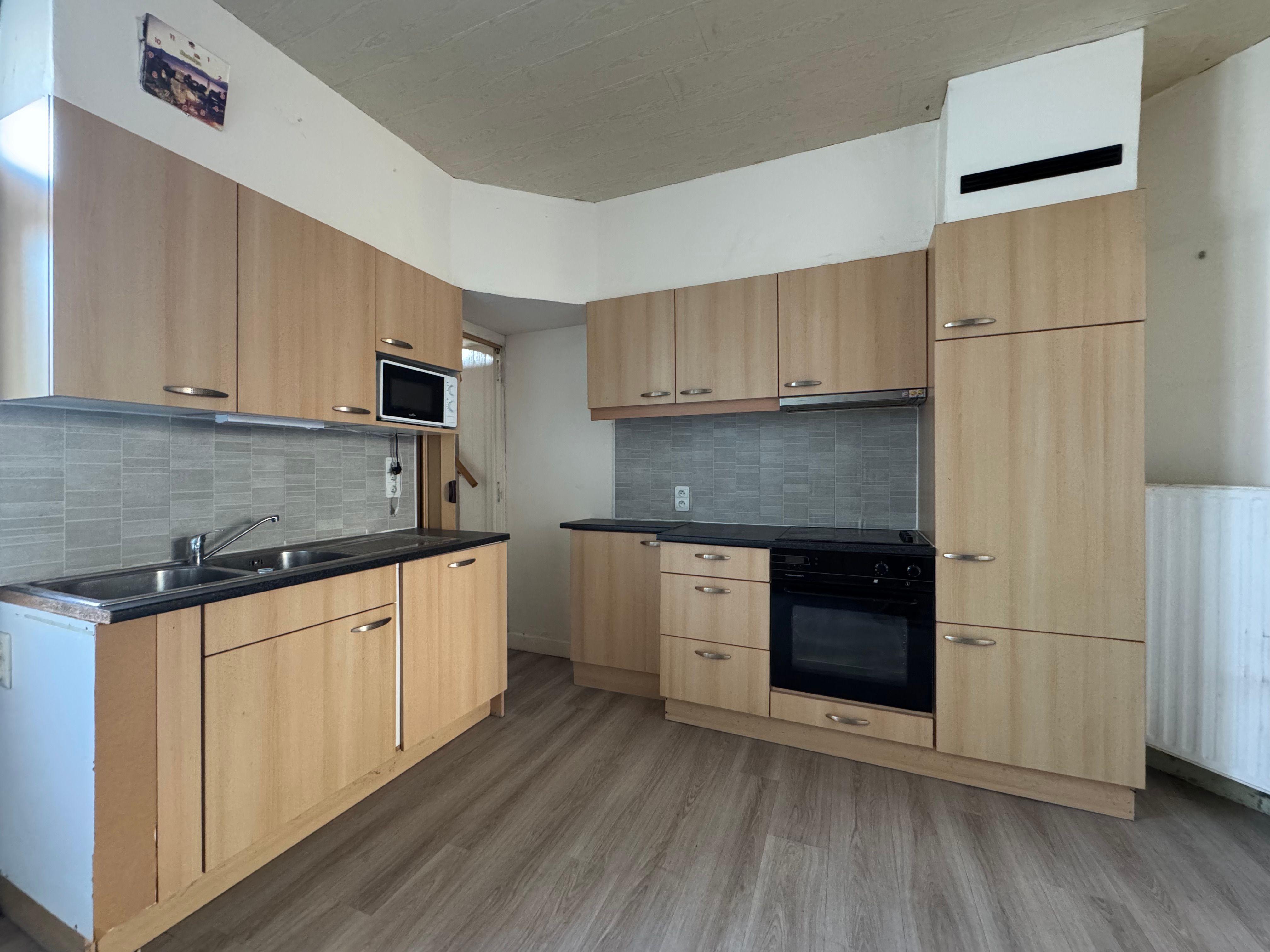 Te renoveren rijwoning Middelkerke foto 5