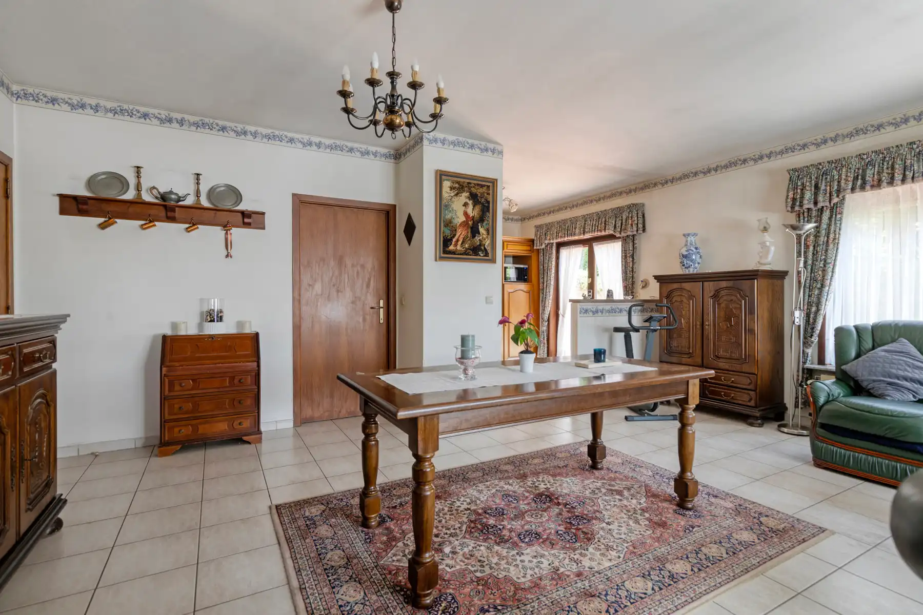 Residentieel gelegen bungalow met 2 slaapkamers foto 4
