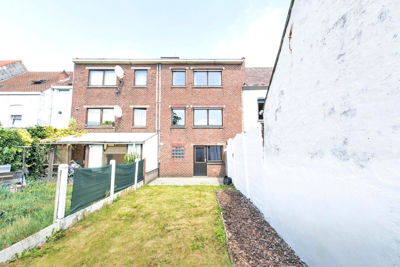 Verzorgde bel-étagewoning met garage, terras en tuin... foto 3