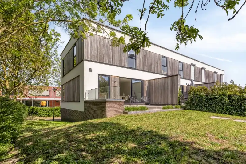 Instapklare gezinswoning met tuin in hartje Kieldrecht foto 17