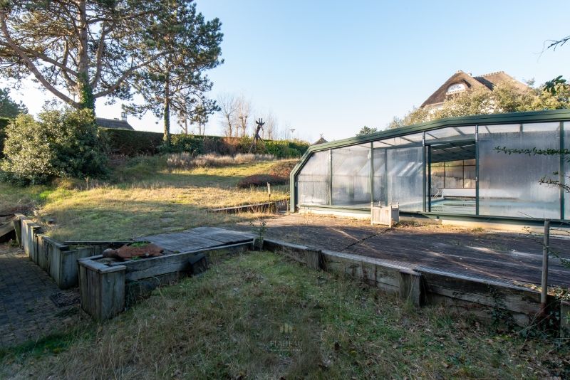 Grote villa op 1533m² gelegen centraal in de Simli-wijk te Nieuwpoort-Bad. foto 36