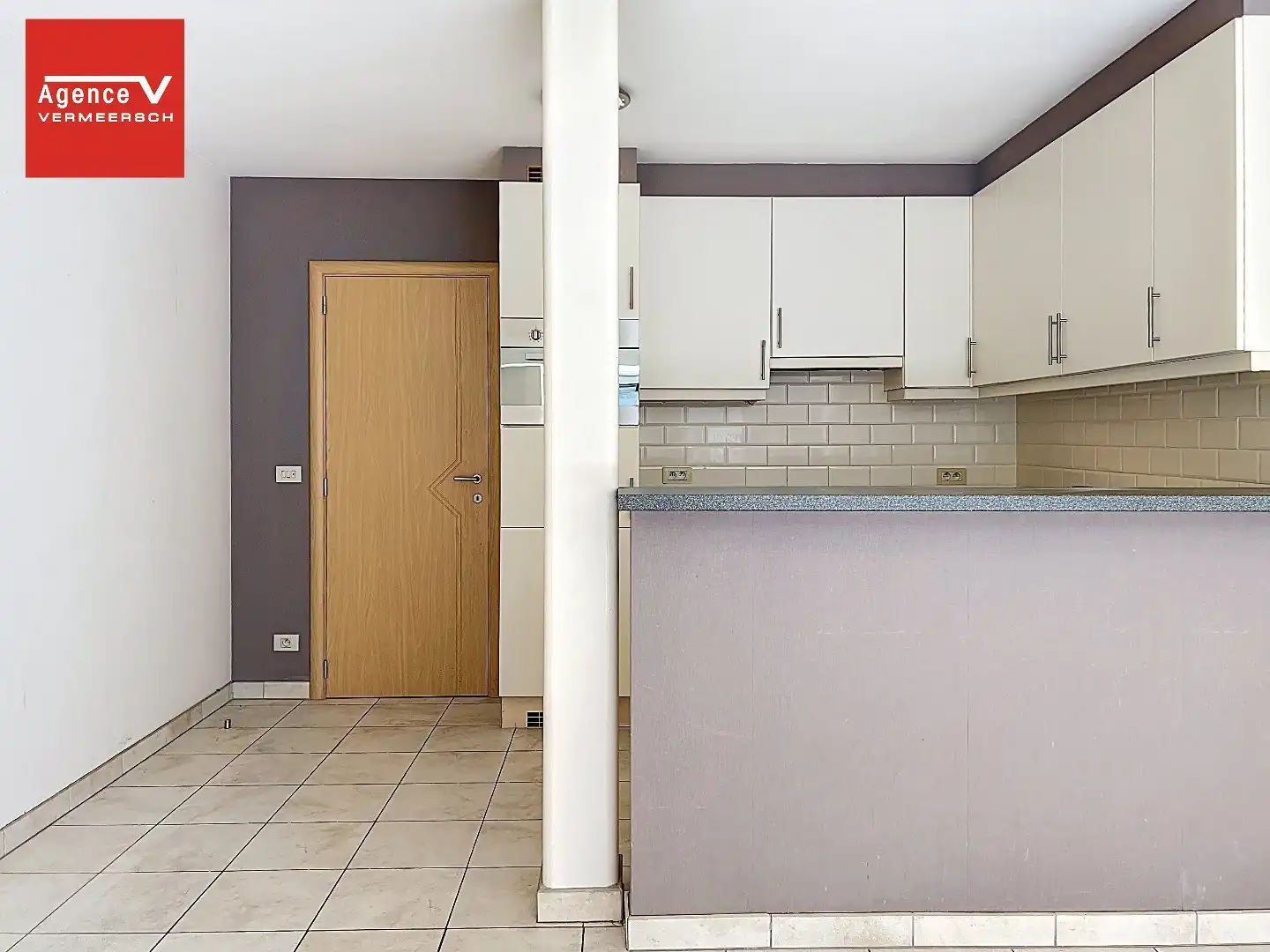 Ruim leefappartement gesitueerd op gunstige locatie tussen Leopold I-plein en Casino Kursaal van Oostende.  foto 2