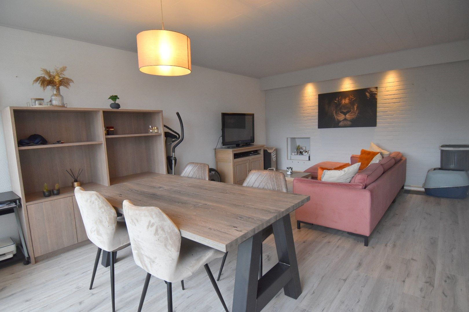 Charmant 2 slaapkamer appartement in hartje Gullegem foto 2