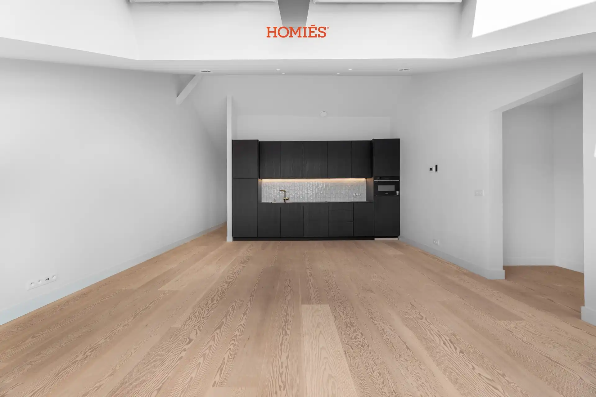 Lichtrijk appartement gelegen op de Bondgenotenlaan foto 3