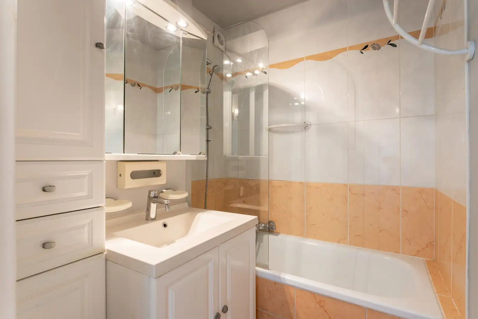 App (82m²) te koop in Breughelpark, met 2 slpks, ruim balkon en kelder foto 15