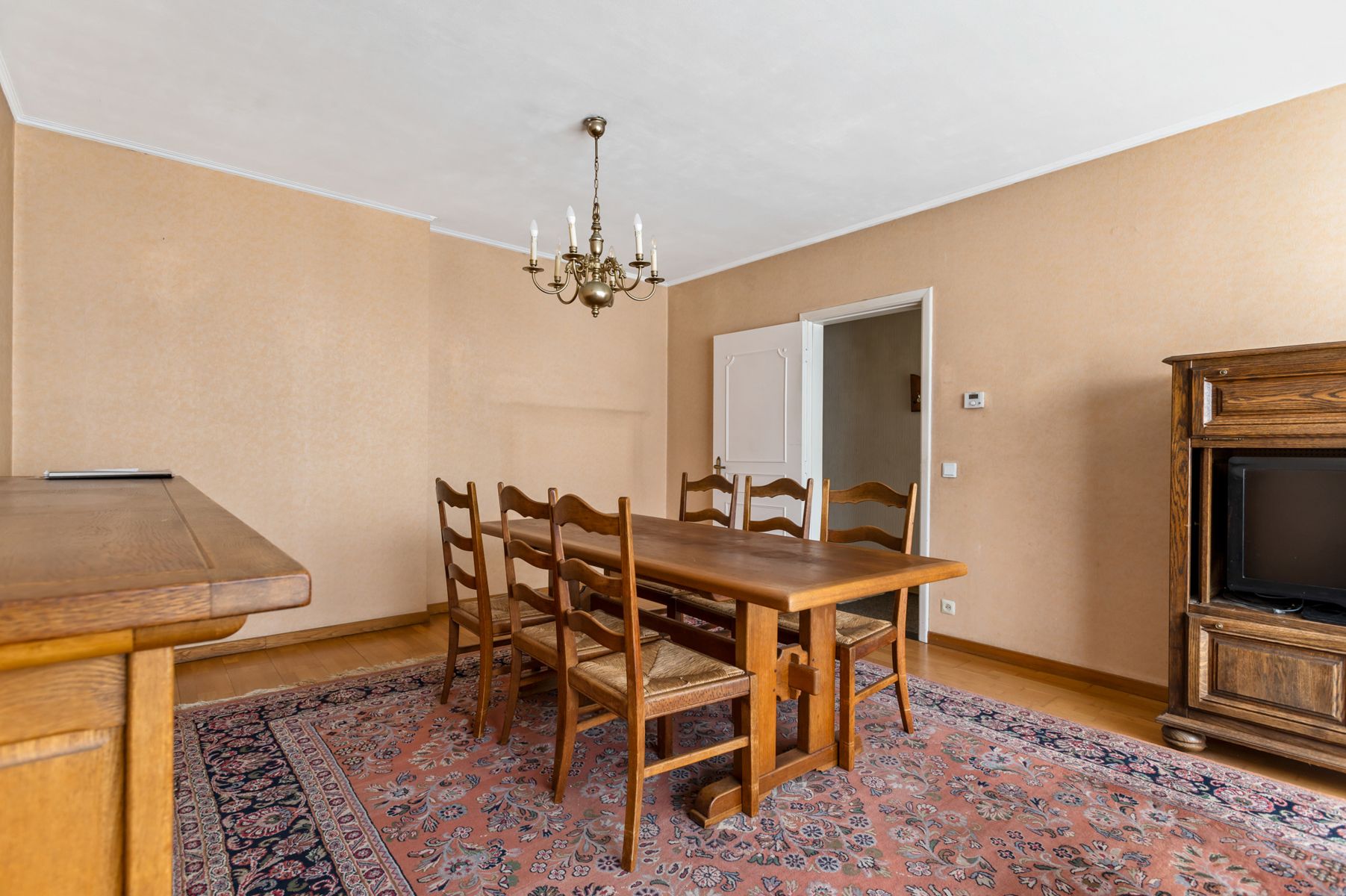 Unieke kans: appartement met tuin, garagebox en berging foto 5