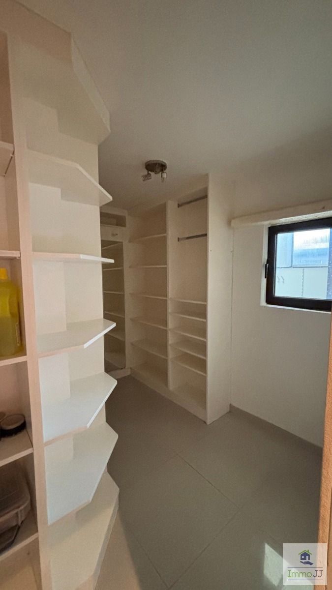 Te renoveren gelijkvloers appartement met garage  foto 7