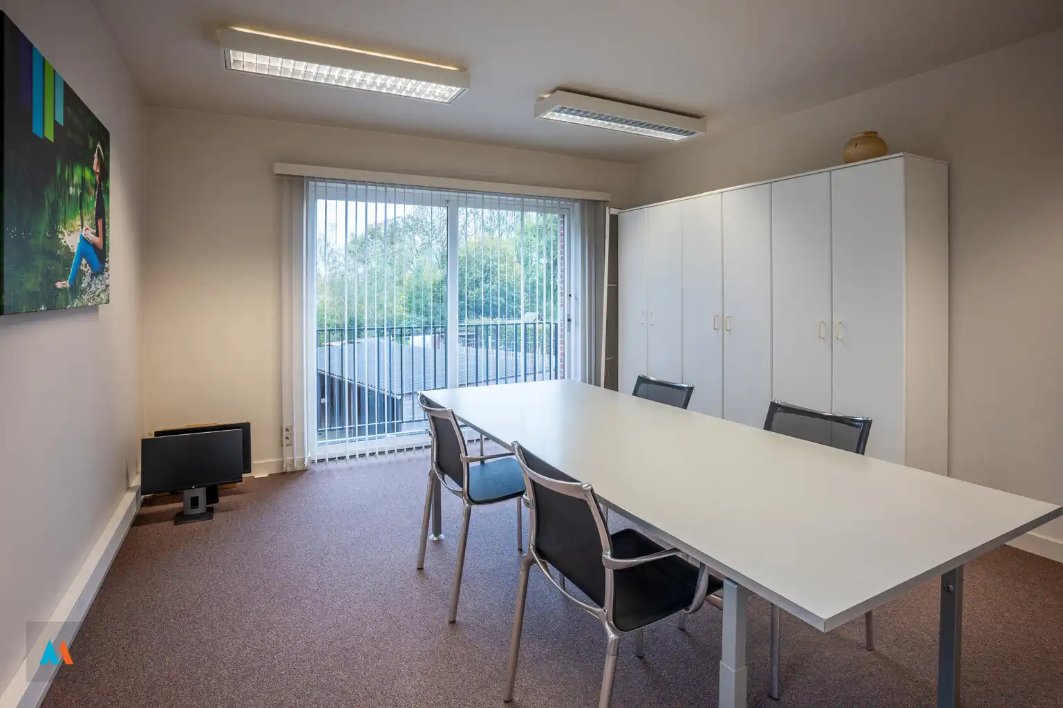 Kantoorgebouw met dakappartement foto 13