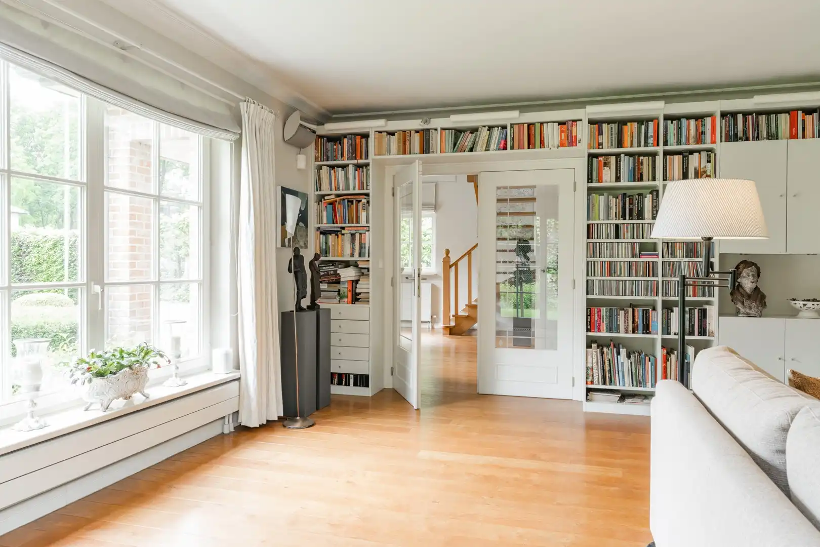 Charmante & sfeervolle, instapklare, energiecorrecte (EPC B) villa-landhuis met 5 slaapkamers, 3 badkamers, bureau én dubbele garage. foto 16