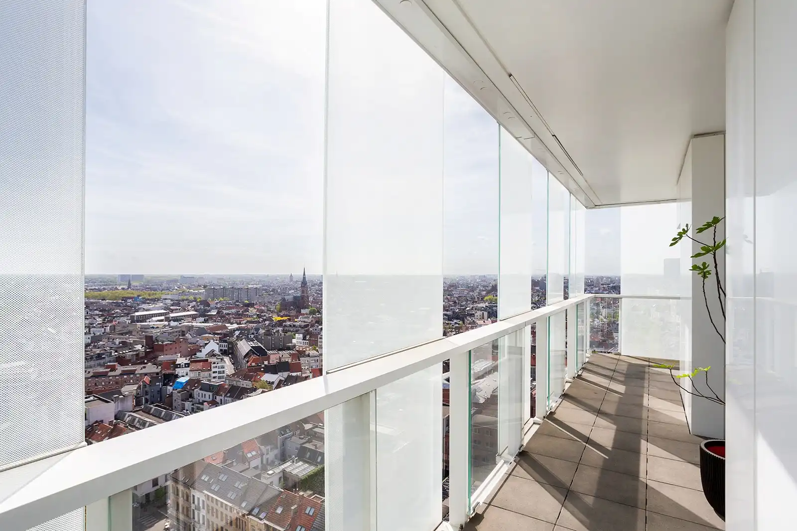 Stijlvol wonen met fenomenaal uitzicht foto 6