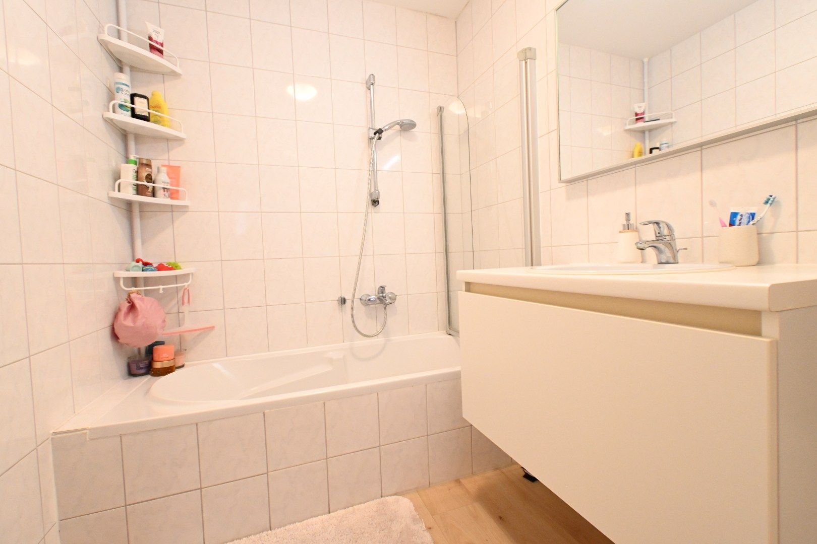 Knap en ruim appartement met 2 slaapkamers in het centrum van Lanaken foto 11