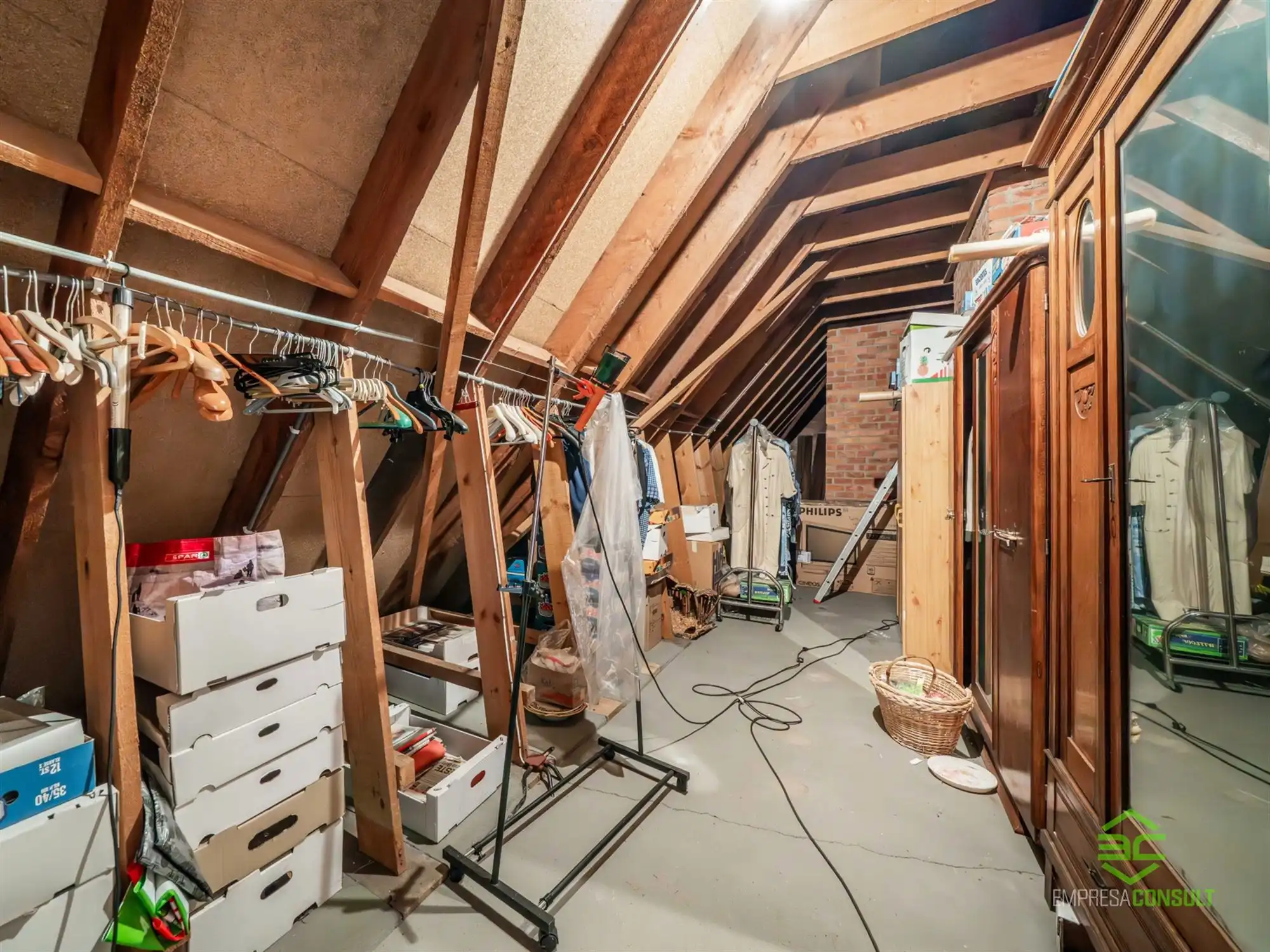 Prachtig landhuis met 5 slpk op 3ha 79a 93ca! foto 18