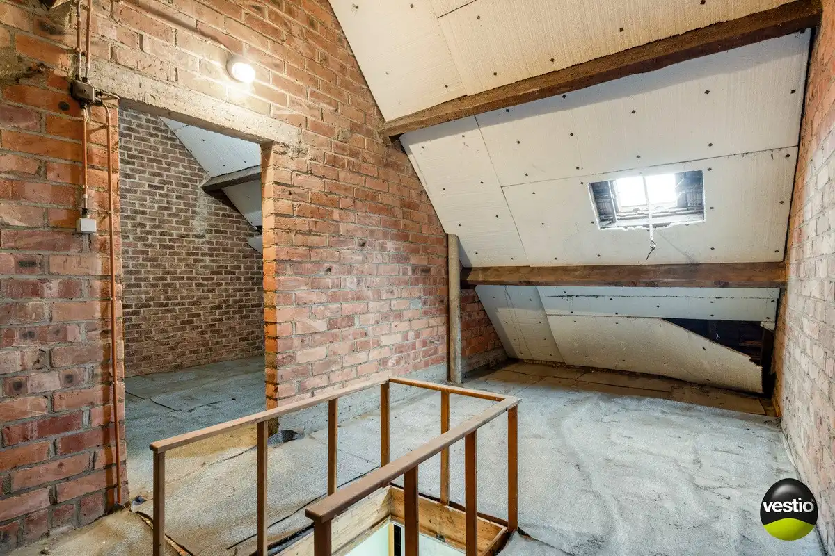 Eengezinswoning met 5 slaapkamers én opsplitsbare bouwgrond foto 18