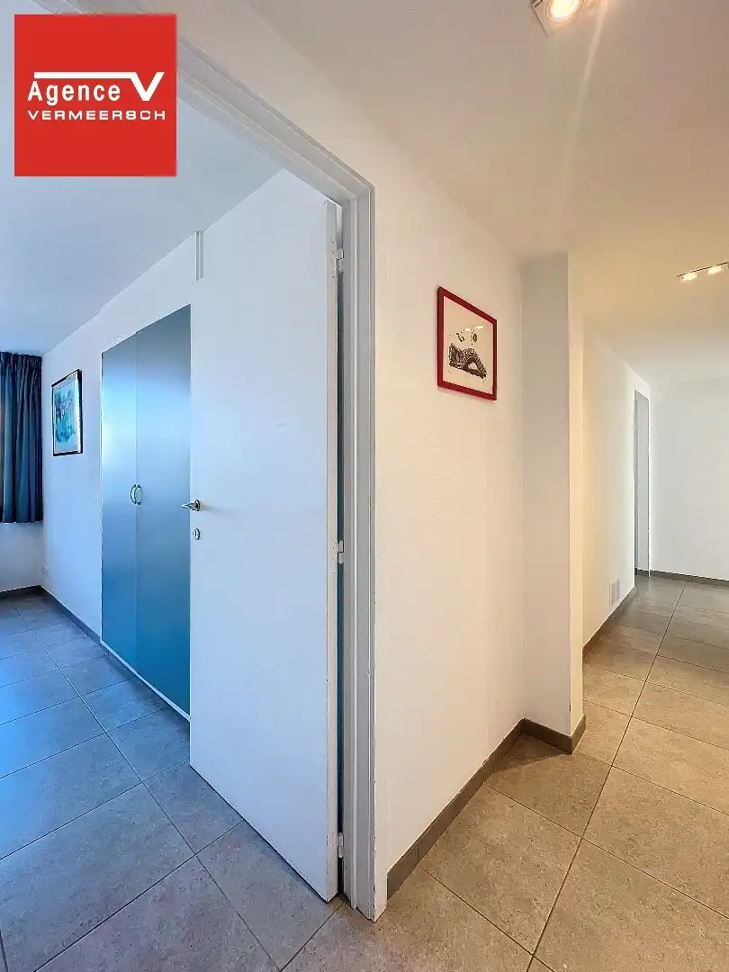 Ruim en lichtrijk GEMEUBILEERD  2-slkr appartement (117m²)gelegen op 50m van Zeedijk!  foto 18
