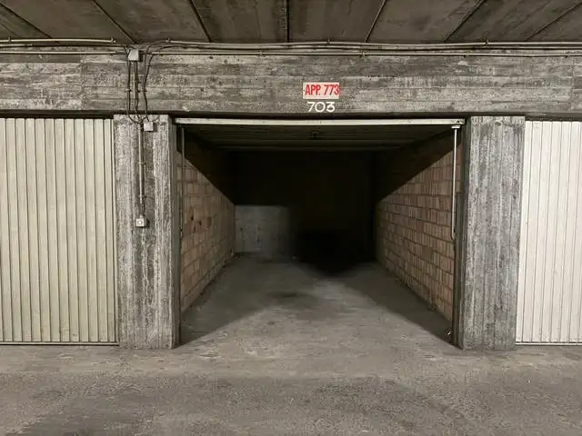 Garage te koop Zeedijk 93A/703 - 8400 Oostende