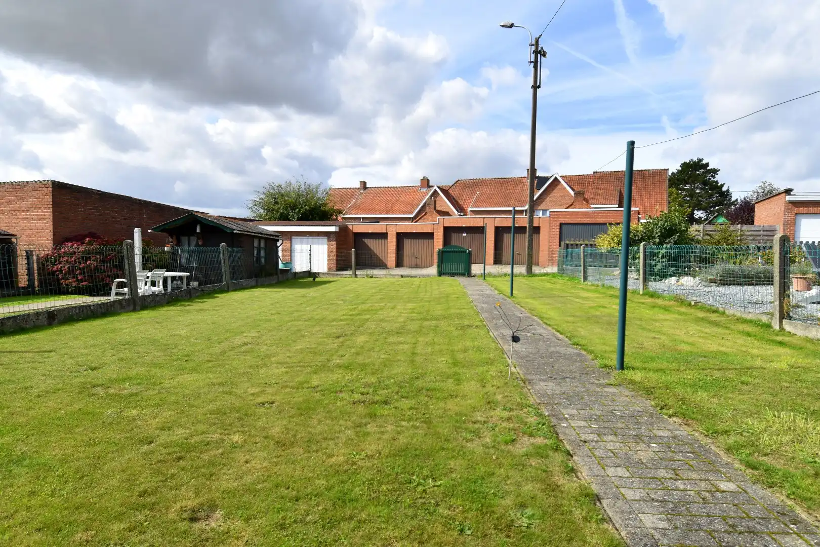 Halfopen bebouwing met 3 slaapkamers en zonnige tuin te koop in Bellegem foto 14