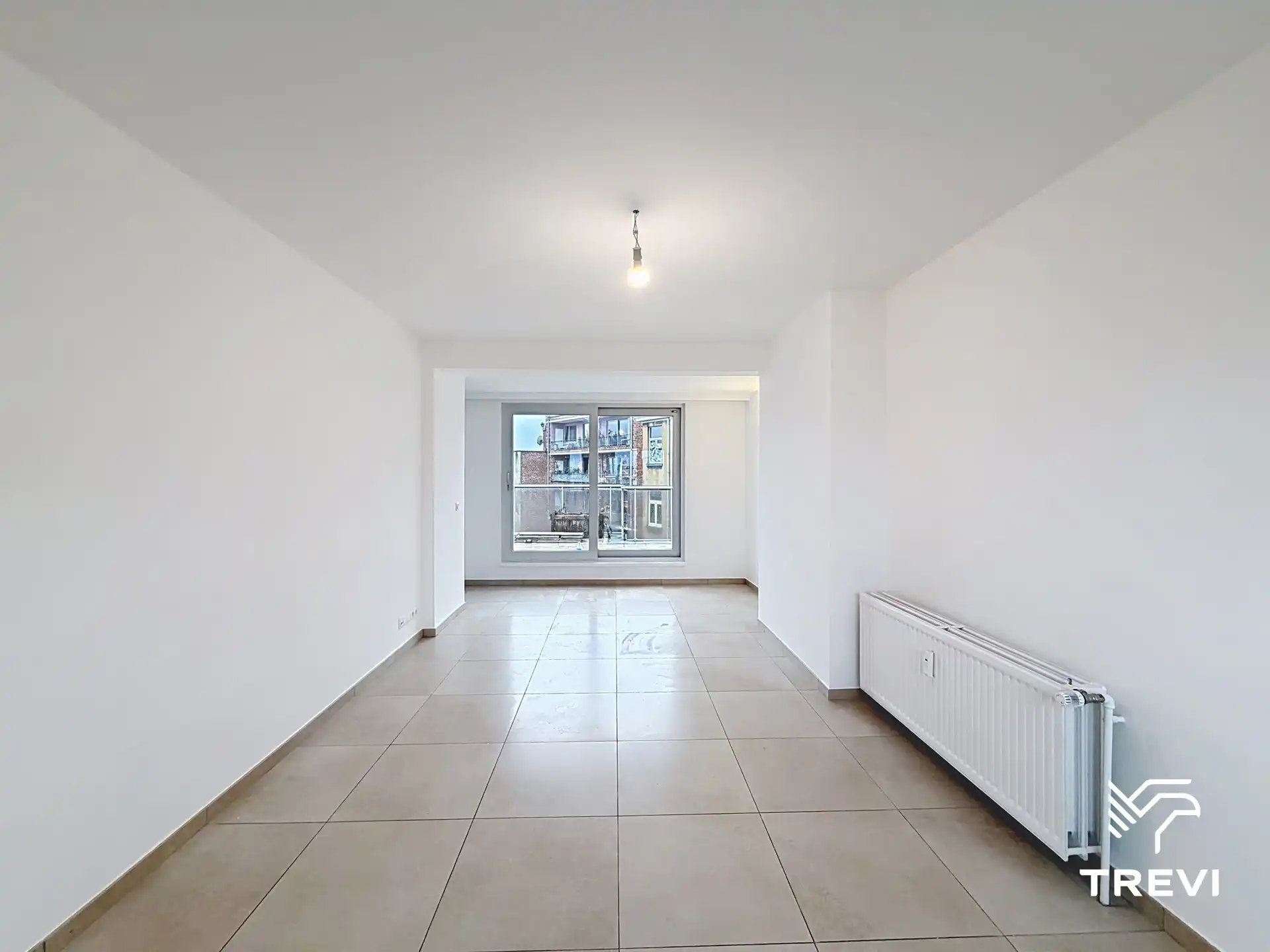 Opgeknapt penthouse met 1 slaapkamer foto 3