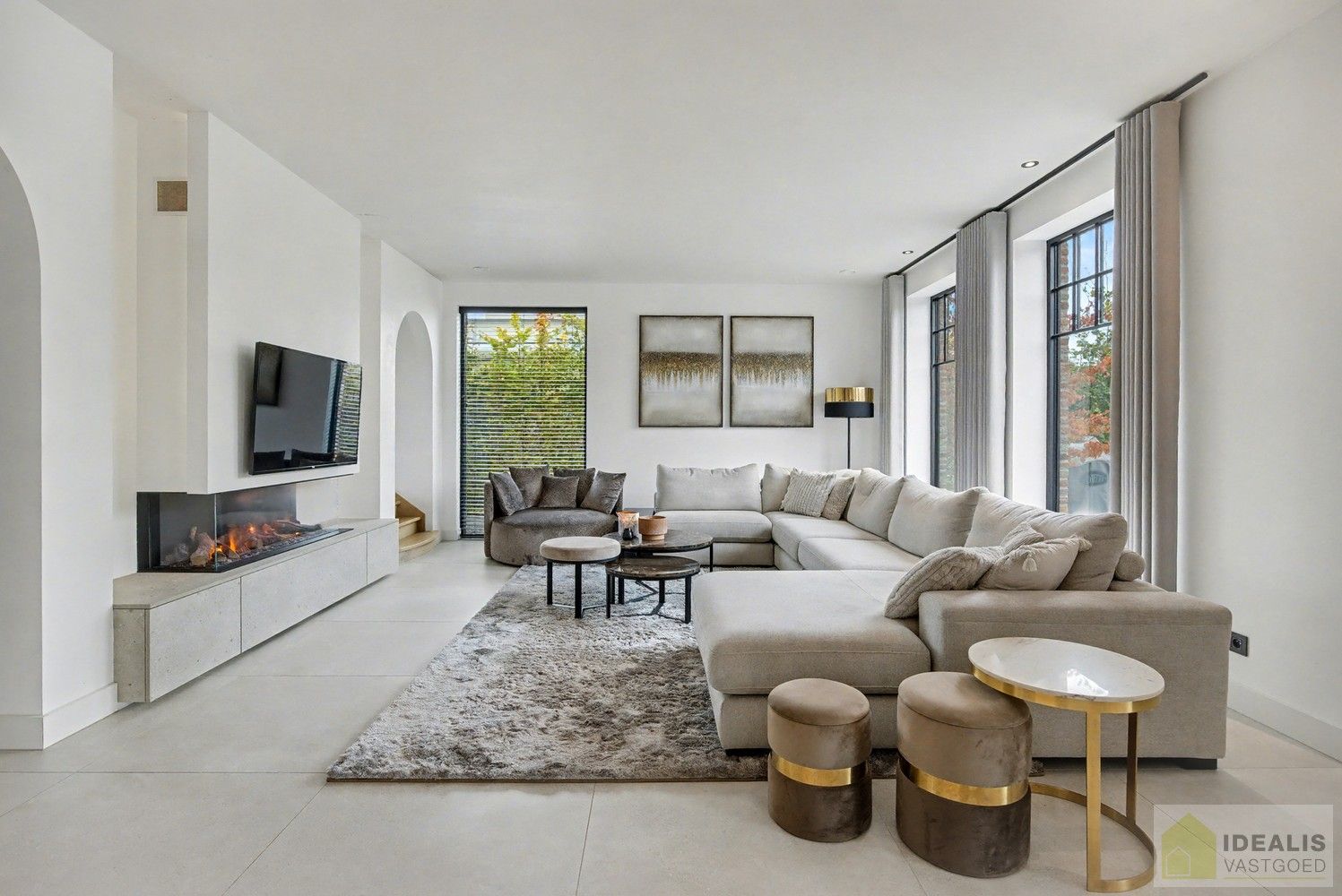 IDEALIS VASTGOED - BIJZONDERE EN HOOGWAARDIG AFGEWERKTE VILLA OP GEGEERDE LOCATIE foto 9