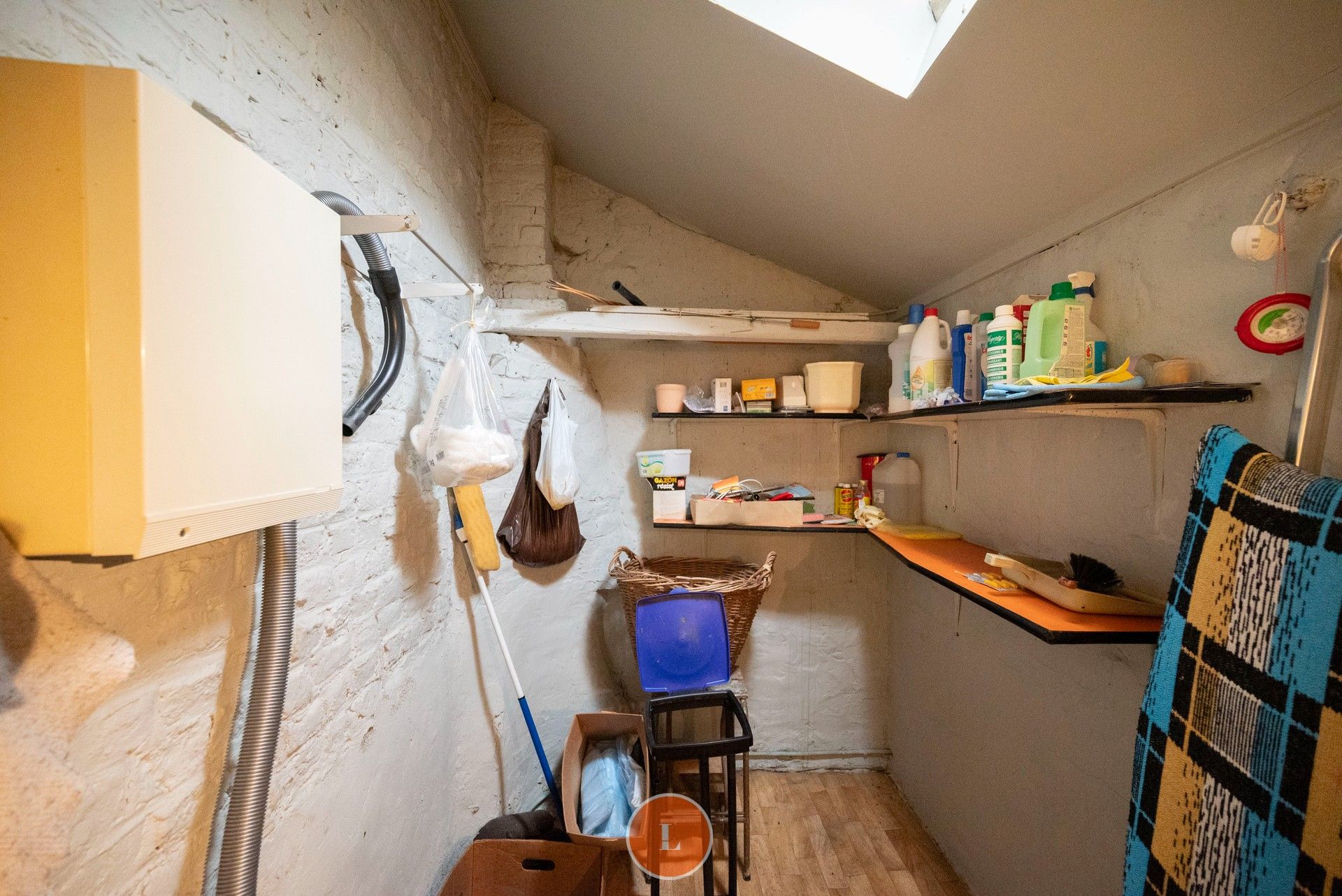 Te renoveren gezinswoning in centrum Marke foto 12