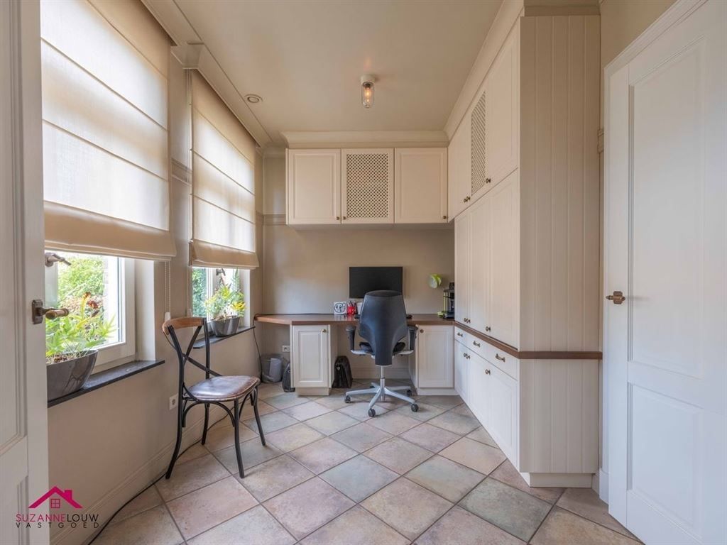 Landelijke villawoning met dubbele vrijstaande garage foto 20