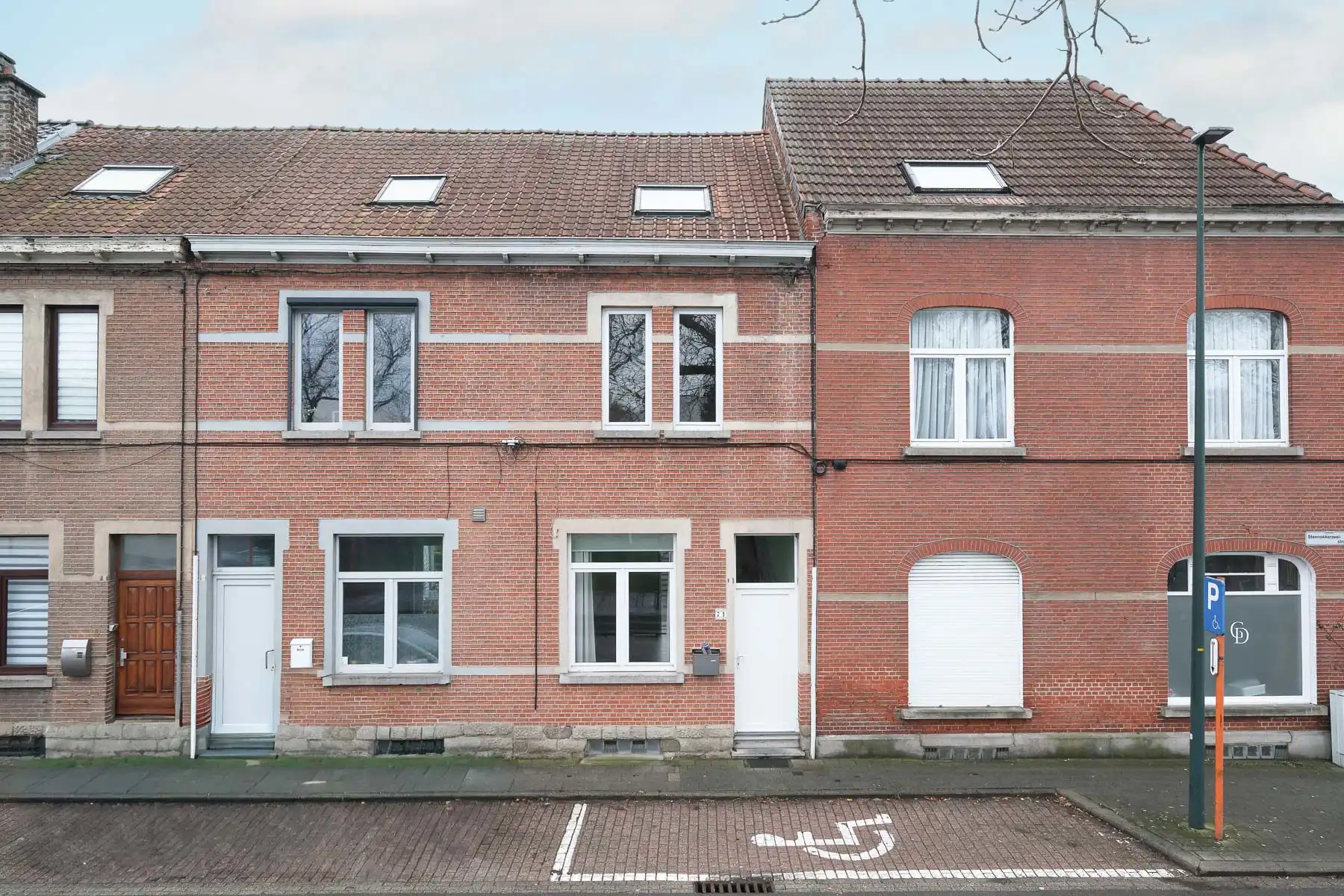 Huis te koop foto {{pictureIndex}}