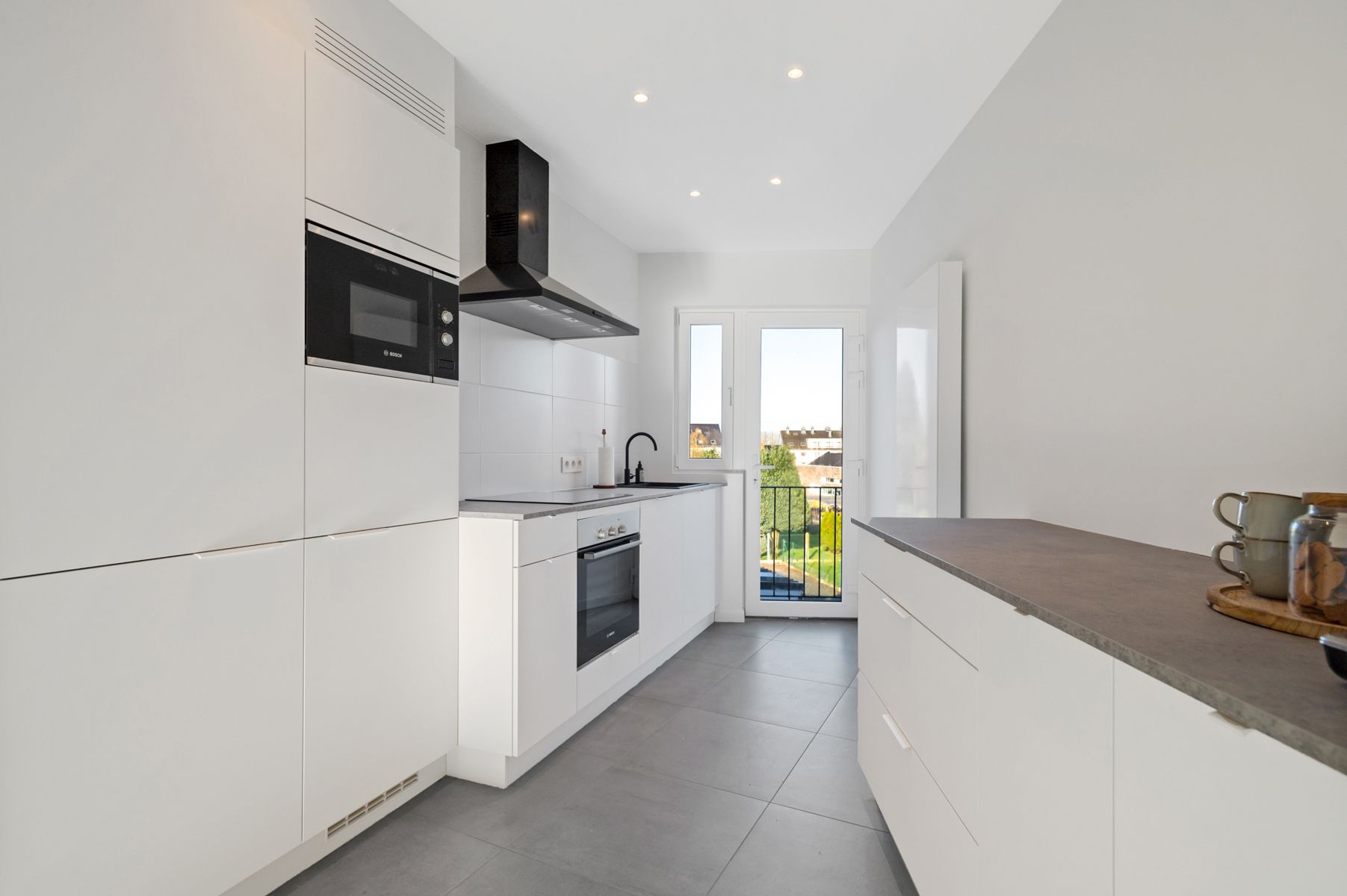 Gerenoveerd appartement te Merchtem! foto 7