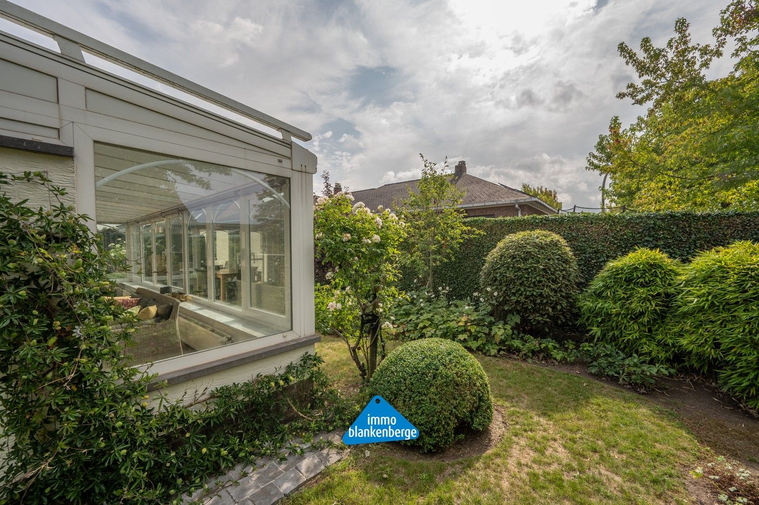 Ruime alleenstaande bungalow met tuin in rustige wijk foto 7
