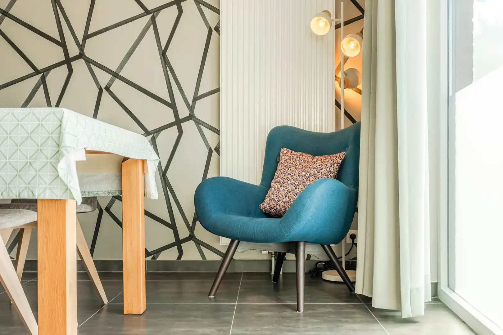 Instapklaar en modern appartement met garage foto 7