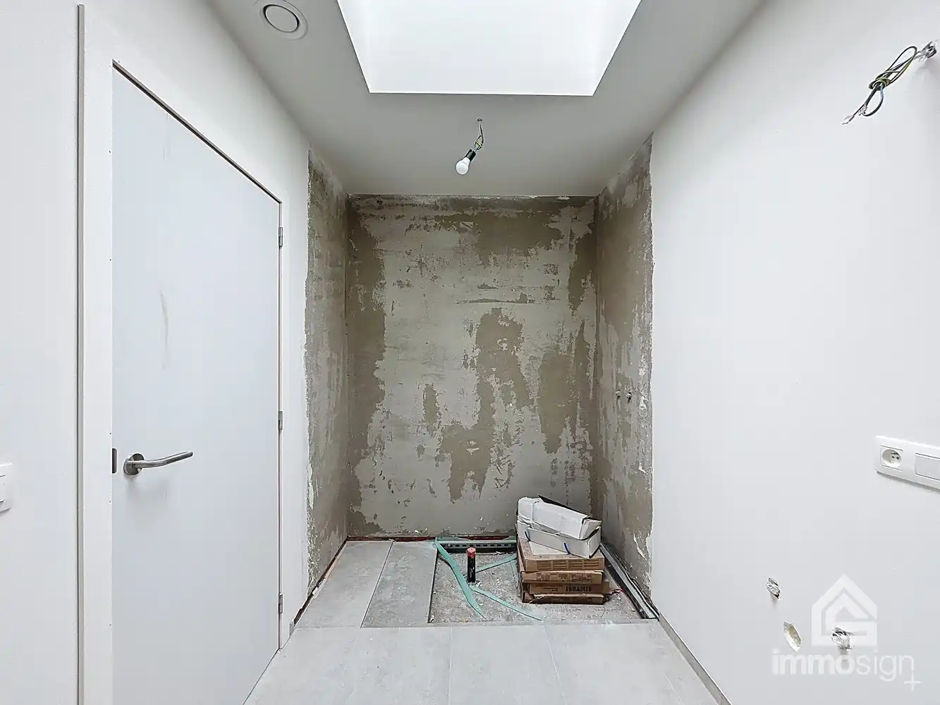 Instapklaar penthouse met 2 slaapkamers, ruim terras, 2 parkeerplaatsen en berging te Kinrooi foto 15