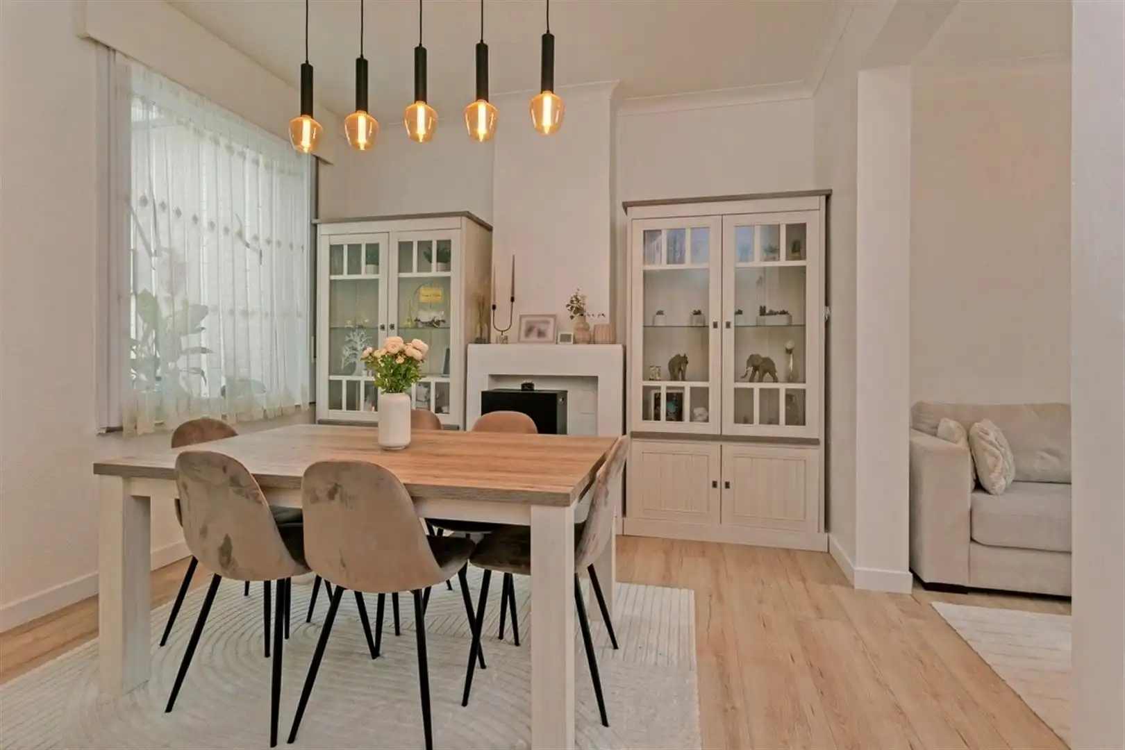 Knusse starterswoning centrum Bevere-Oudenaarde foto 4