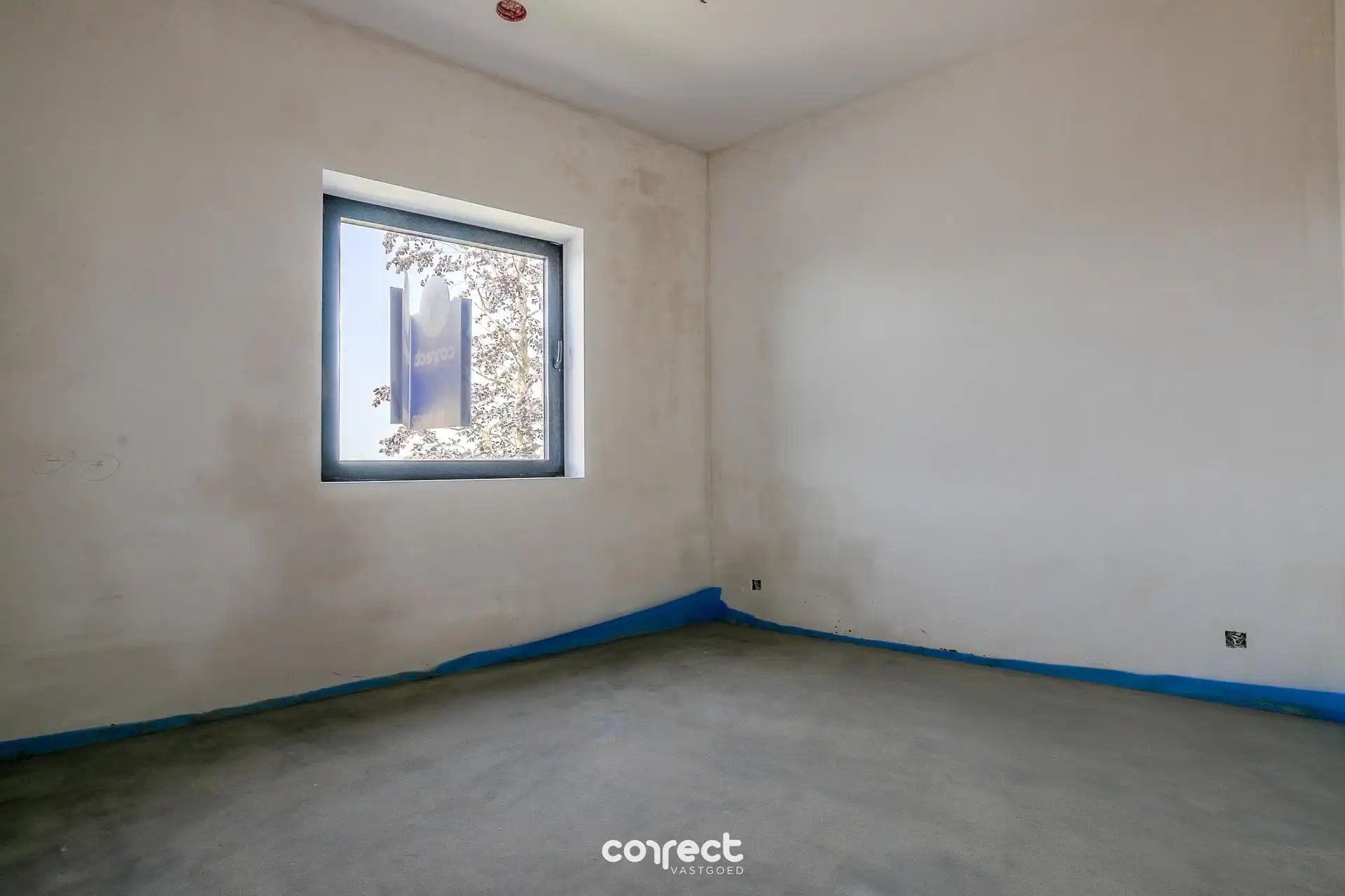 Prachtig en ruim appartement met mooi zongericht terras op de tweede verdieping, 2 slaapkamers waarvan één met annex bureelruimte. foto 5