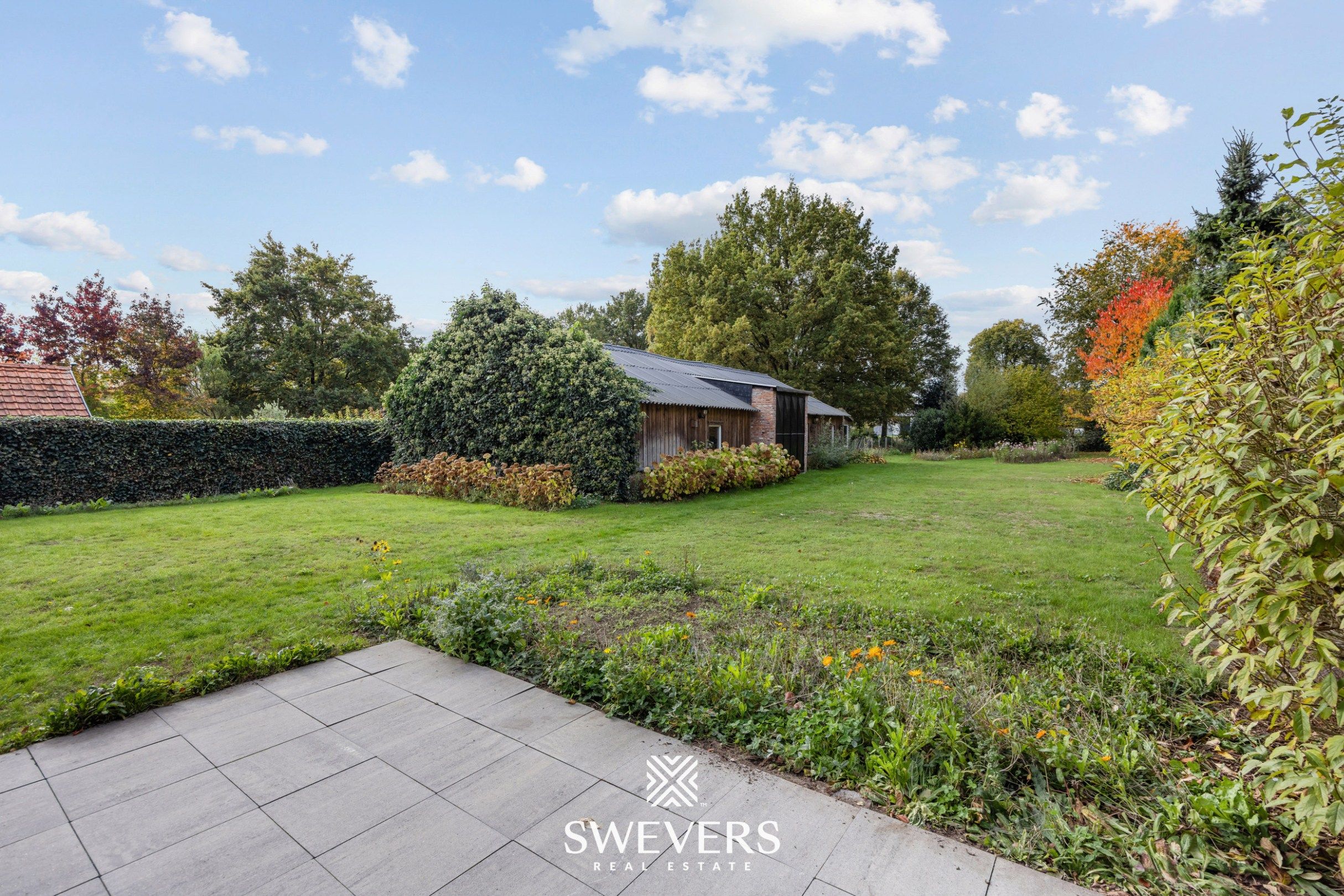 Gerenoveerde woning op 27 are en vergunde stal van 147 m² foto 35