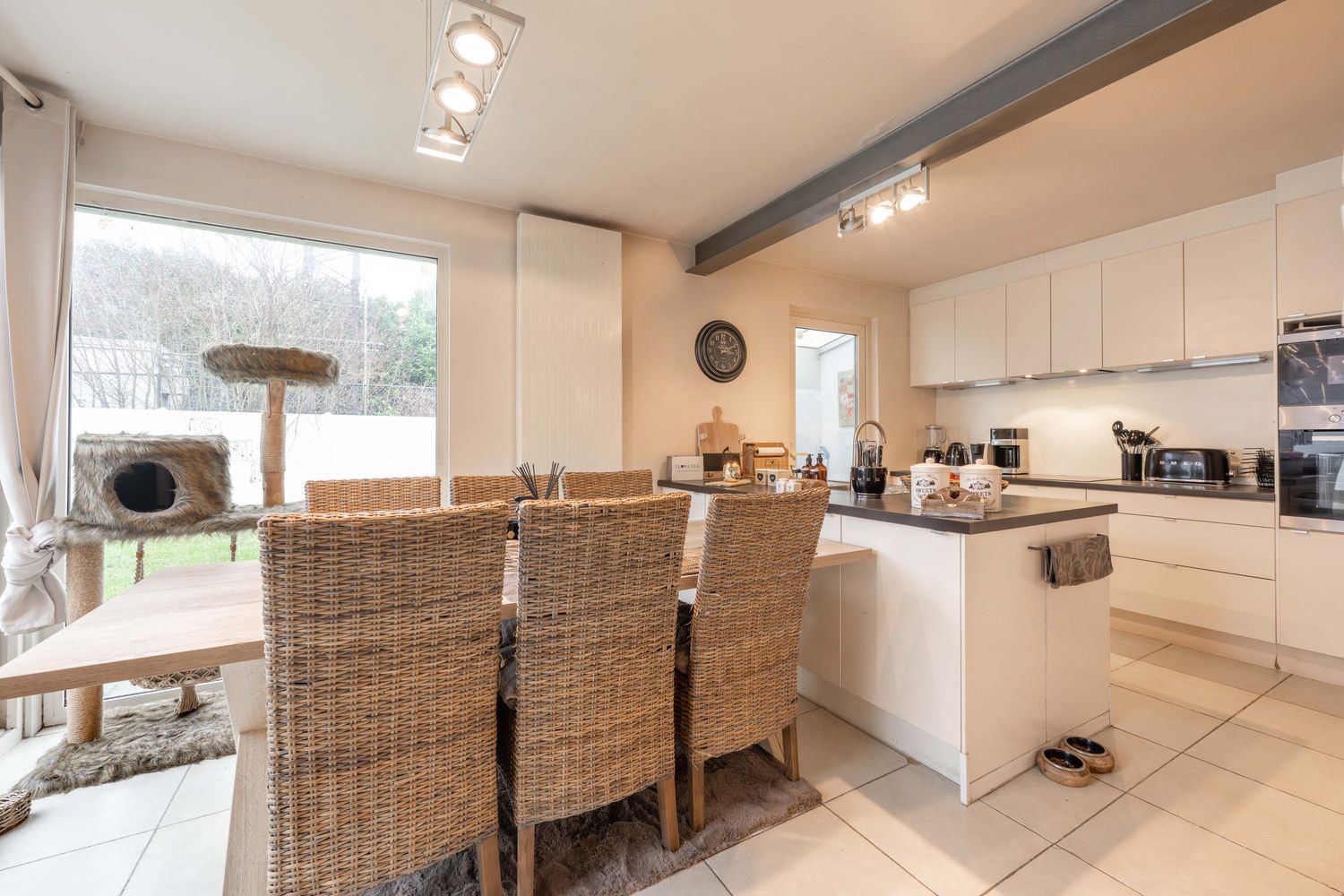 Halfopen woning te Meulebeke. foto 6