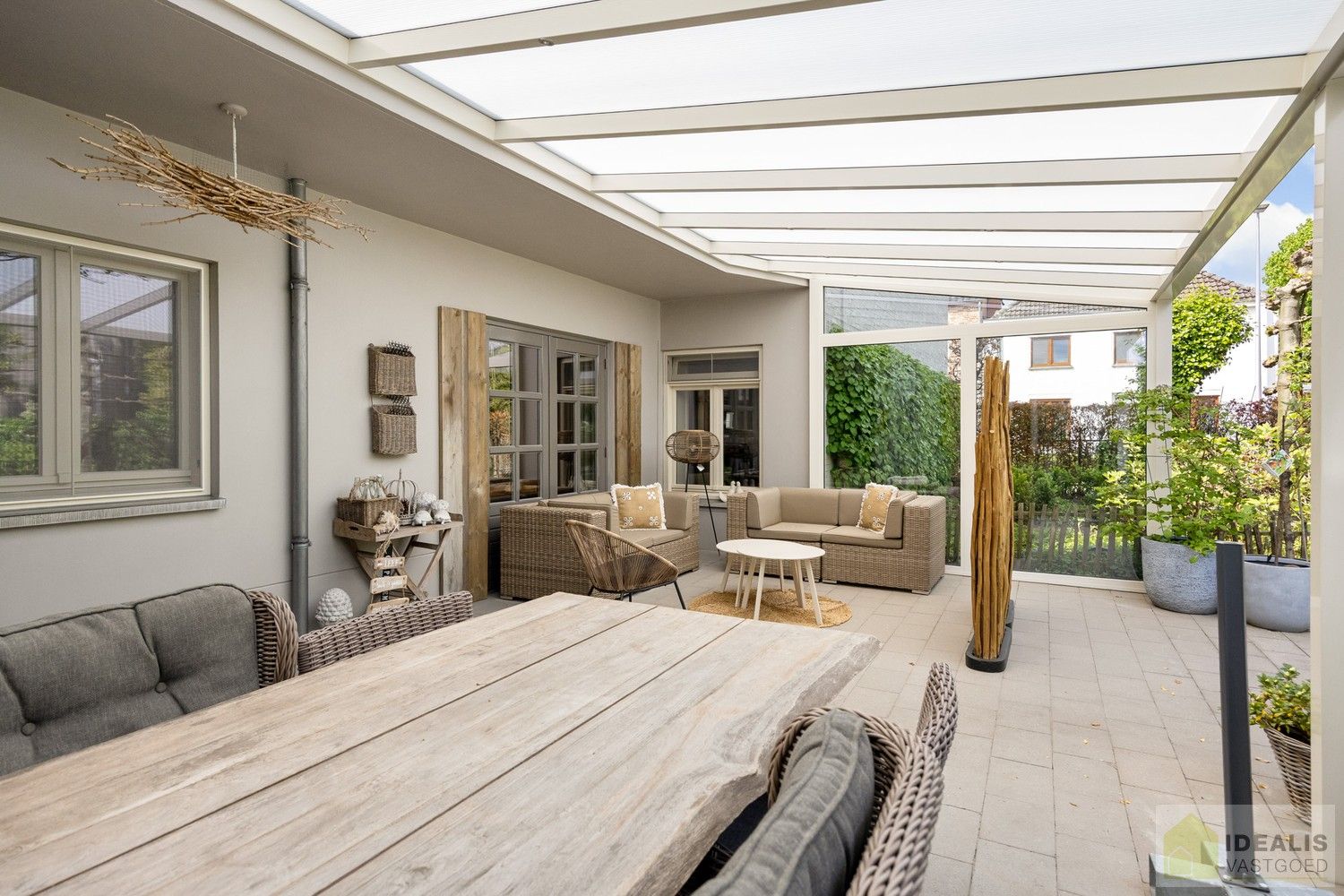 IDEALIS VASTGOED – Prachtige, stijlvolle woning mét B&B-gedeelte, van maar liefst +-315m² foto 37