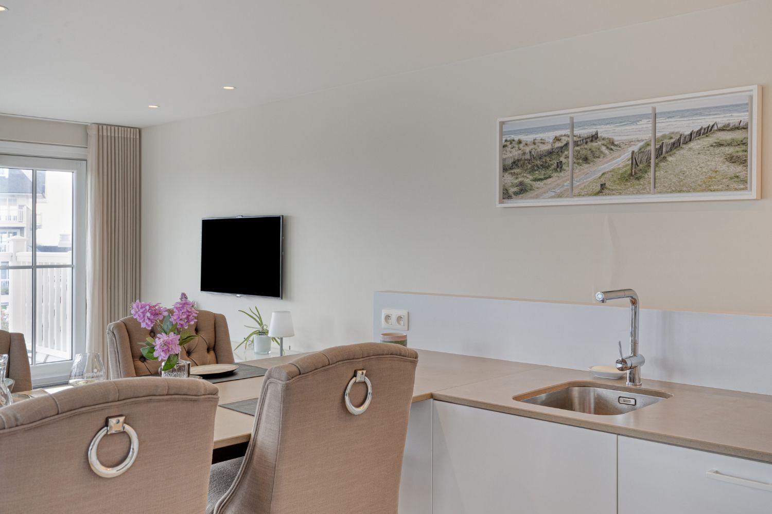 Subliem appartement op een prachtige ligging met open zicht op de Havengeul foto 8