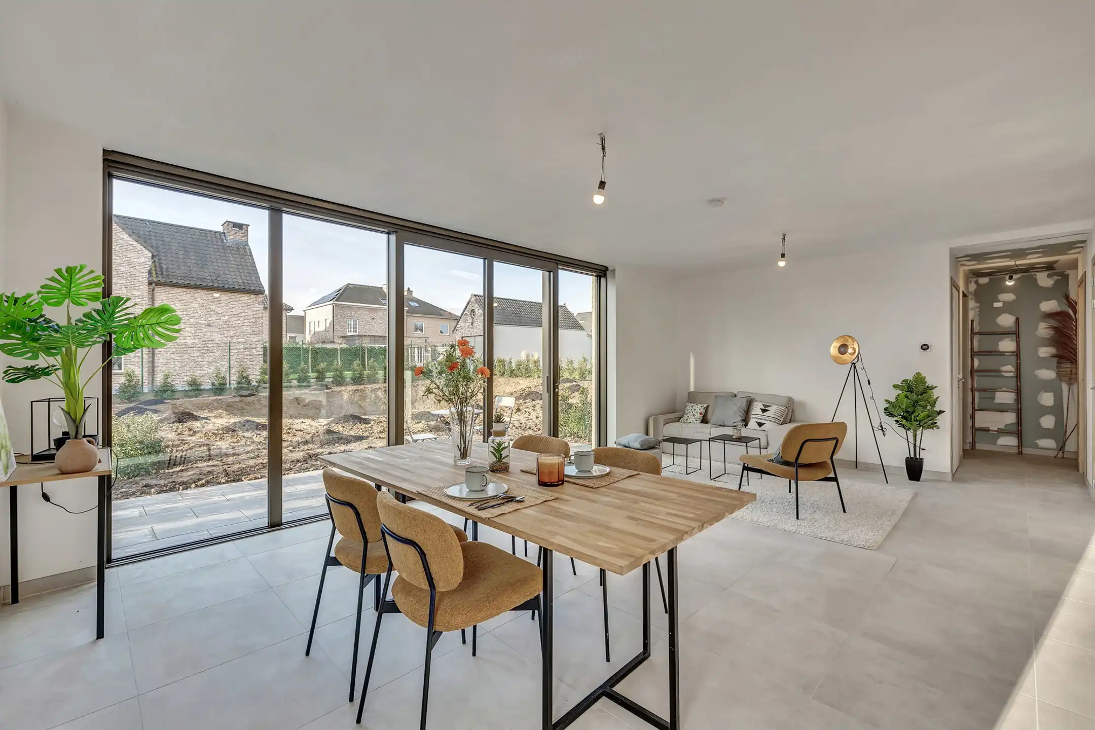 Gelijkvloers appartement met 2 slpks in uniek woonerf foto 2