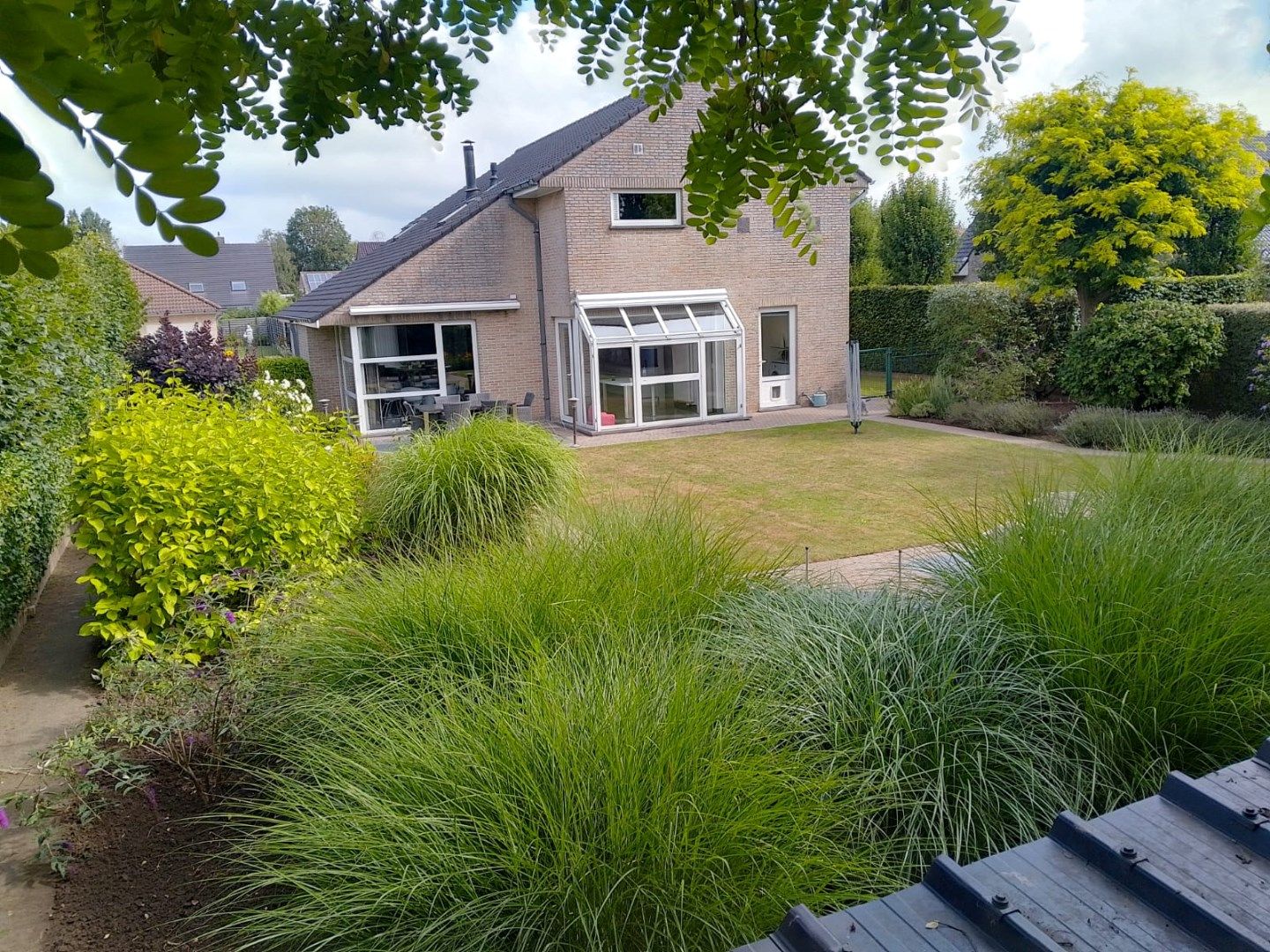Unieke, uitstekend onderhouden villa in het hart van Ieper – rust, ruimte en comfort foto 9
