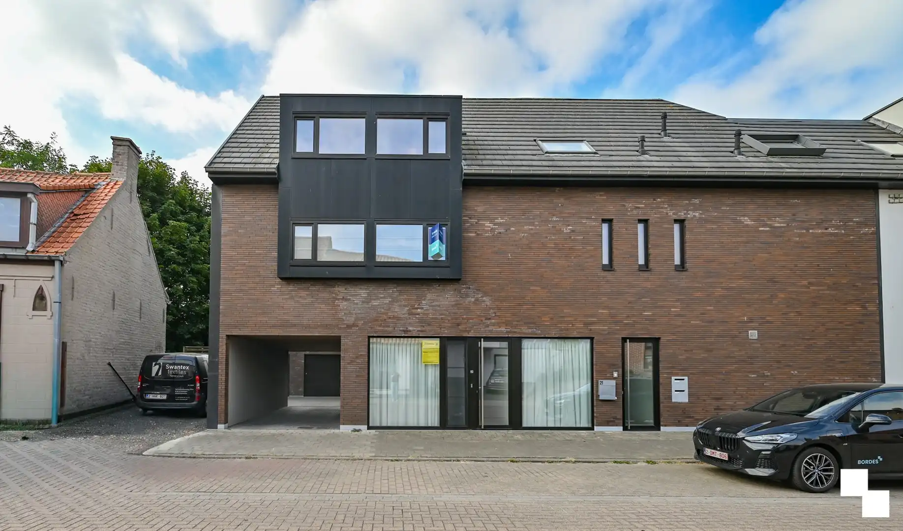 Appartement met ruim terras in het centrum van Kachtem foto 25