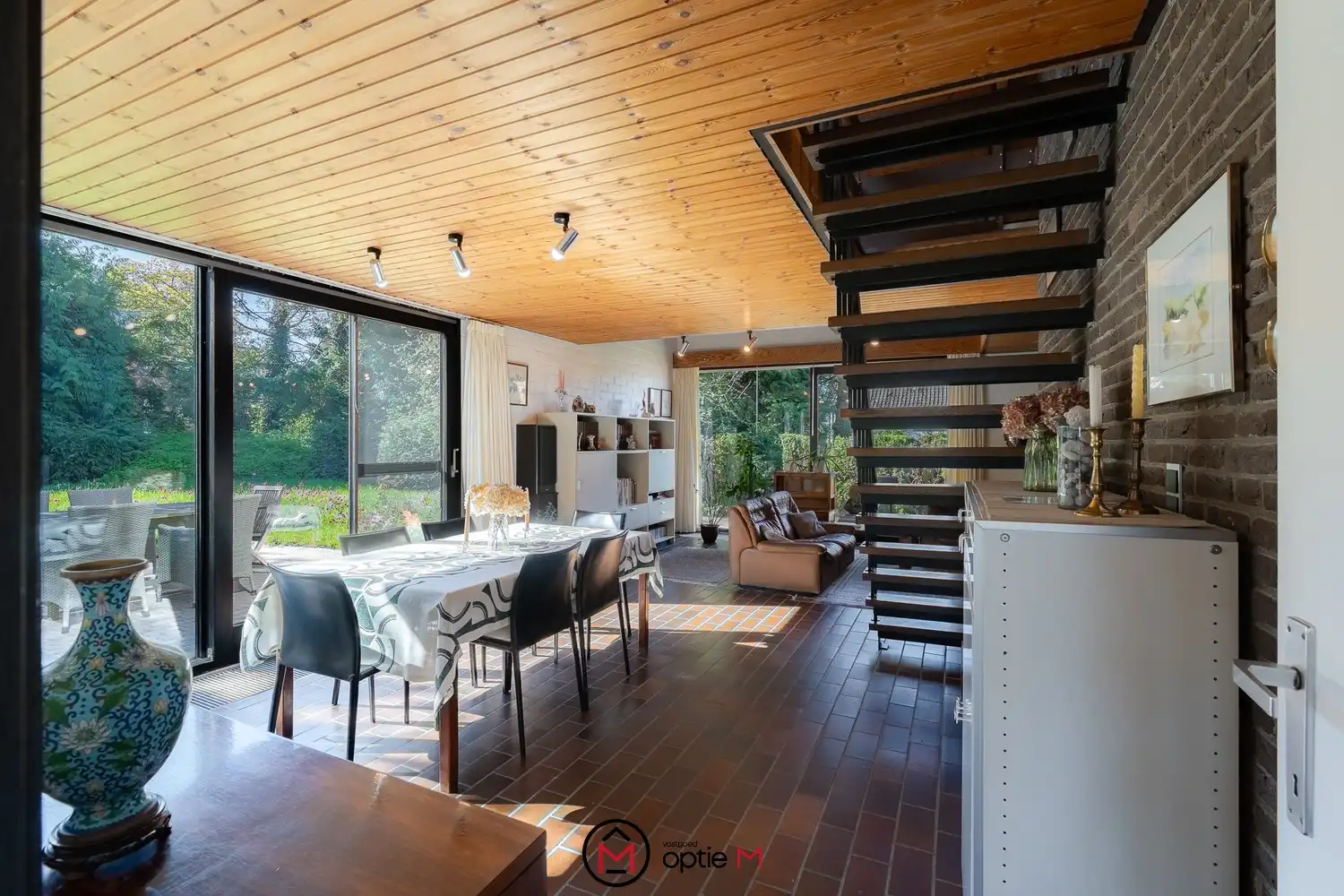 Rustig gelegen ruime woning op een perceel van 16a58 te koop in Alken foto 7