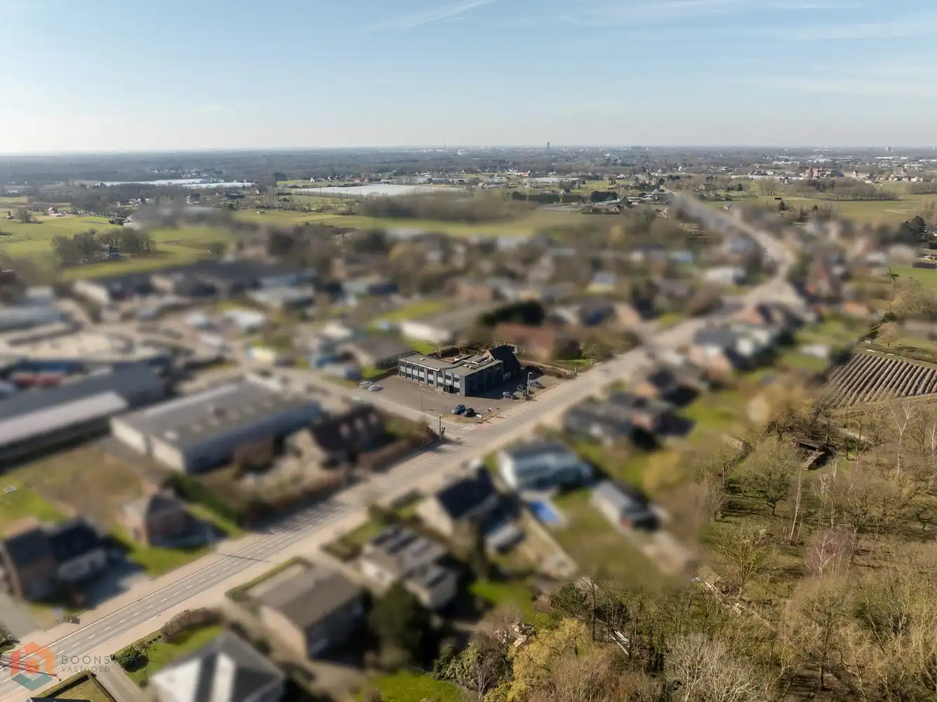 Veelzijdig kantoorgebouw met ruime parking op 2433 m² foto 34